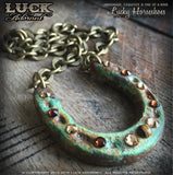LUCK ADORNED Lucky Horse Shoe Necklace 1020